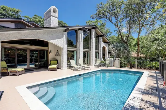 Outside of this home in Palmetto Dunes