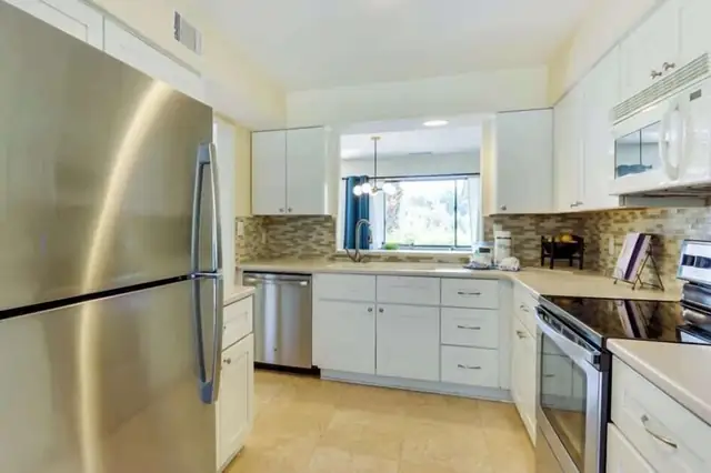Kitchen at Inverness Village 919