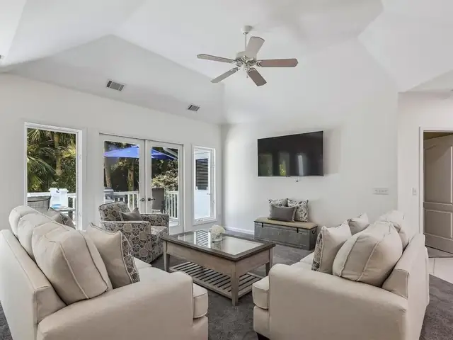 Living room at Mooring Buoy 185
