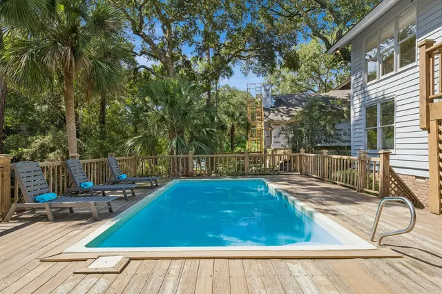Private pool at Mooring Buoy 181