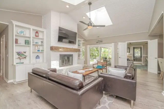 Living room at Mooring Buoy 187