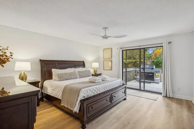 Bedroom at Queens Grant 579