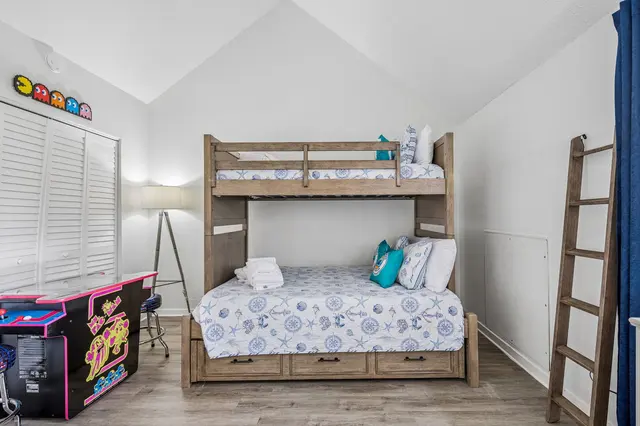 Bunk room at Queens Grant 591