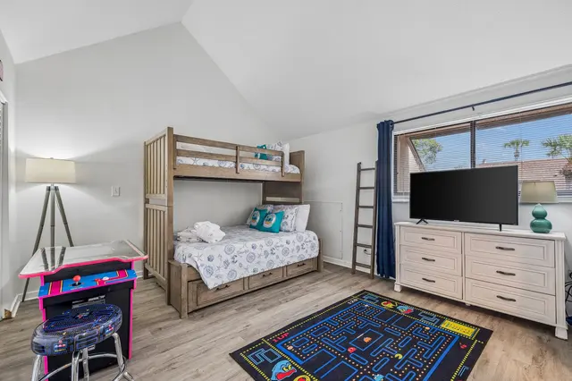 Bunk room at Queens Grant 591