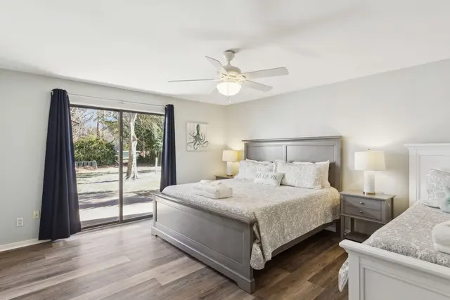 Bedroom at Queens Grant 619
