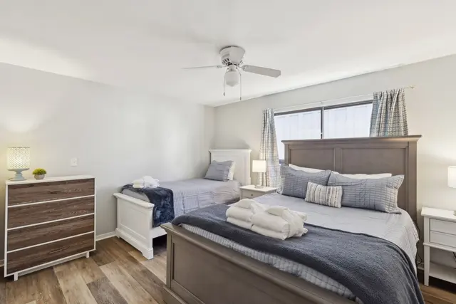 Bedroom at Queens Grant 619