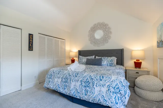 Bedroom at Queens Grant 618