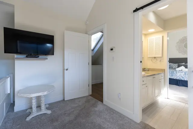 Bedroom at Queens Grant 618