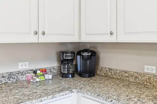 Kitchen at Queens Grant 517