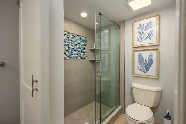 Bathroom at St. Andrews Commons 1667