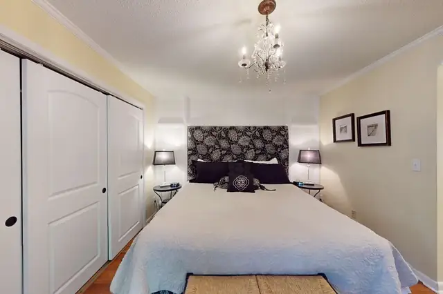 Bedroom at St. Andrews Commons 1867