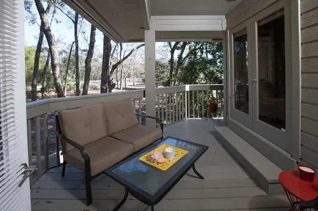 Balcony at St. Andrews Commons 1677