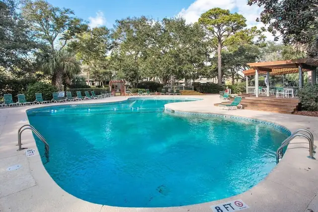 Pool at Turnberry Village 269