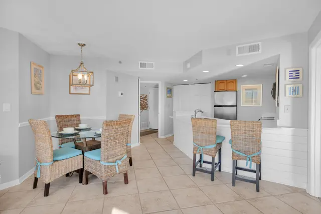 Dining area at Villamare 2419