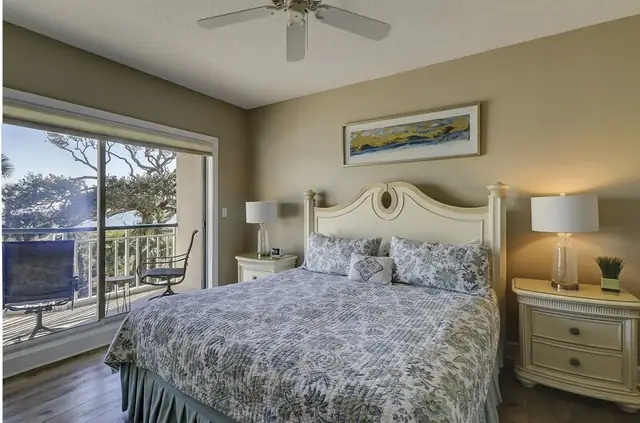 Bedroom at Windsor Court 3209