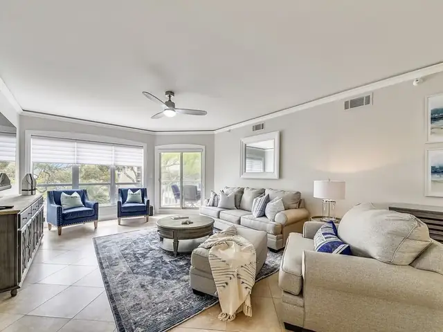 Living room at Windsor Place 2412