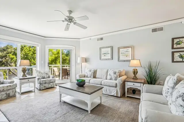 Living room at Windsor Place 2512