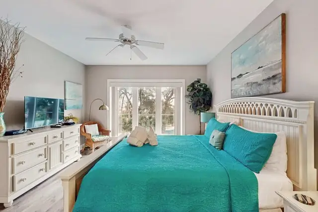 Bedroom at Windsor Place 207