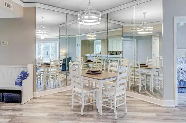 Kitchen at Windsor Place 402