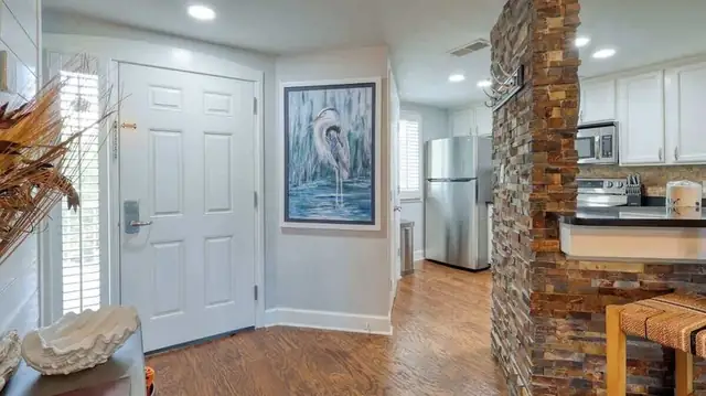 Kitchen at Windsor Place 405