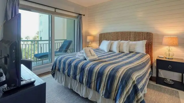 Bedroom at Windsor Place 405