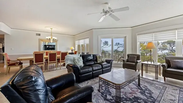 Living room at Windsor Place 2418