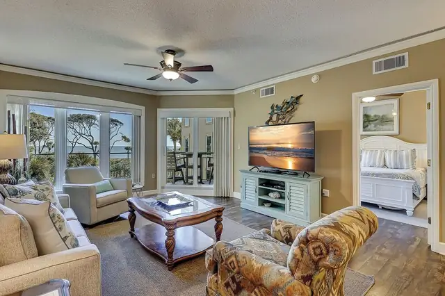 Living room at Windsor Place 305