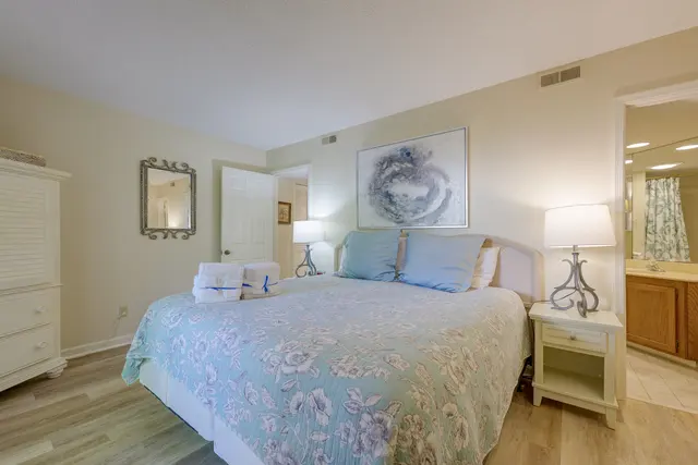 Bedroom at Beach Arbor 6