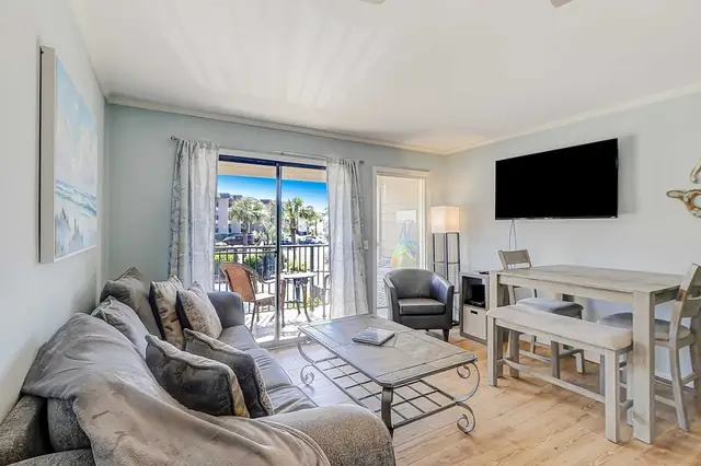 Living room at Hilton Head Island Beach & Tennis Resort OV A105