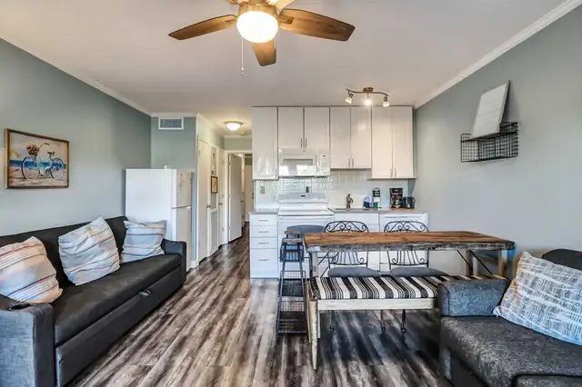 Living room at Hilton Head Island Beach & Tennis Resort OV C119