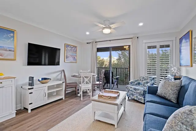 Living room at Hilton Head Island Beach & Tennis Resort C126