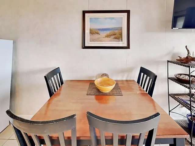 Dining area at Hilton Head Island Beach & Tennis Resort 105