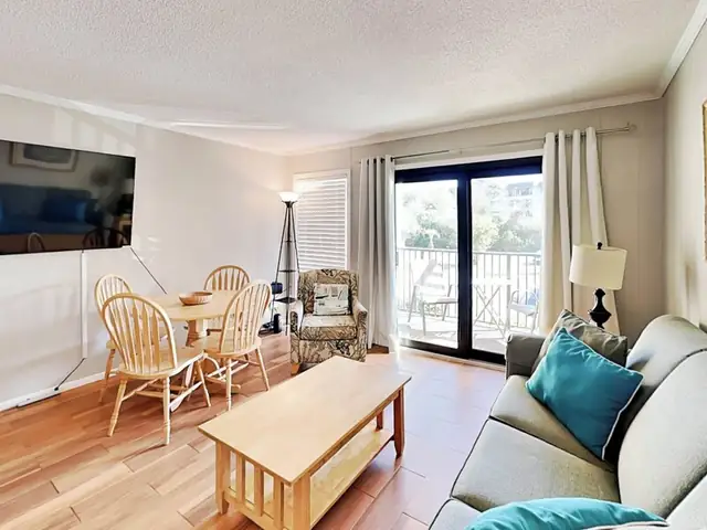 Living room at Hilton Head Island Beach & Tennis Resort 142