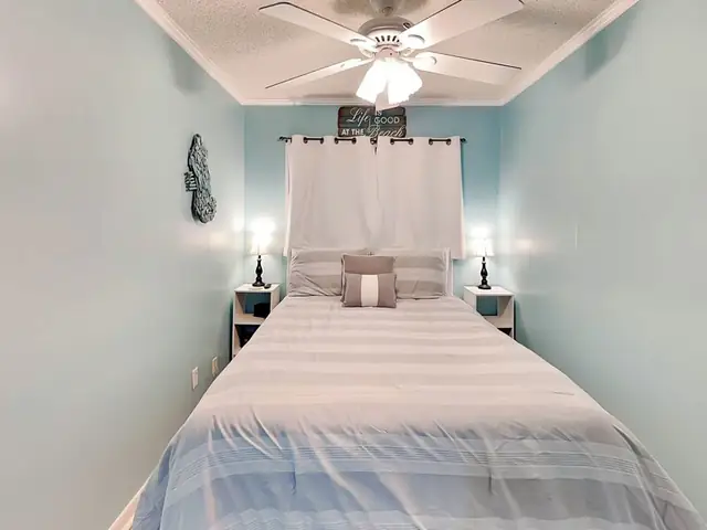 Bedroom at Hilton Head Island Beach & Tennis Resort 148