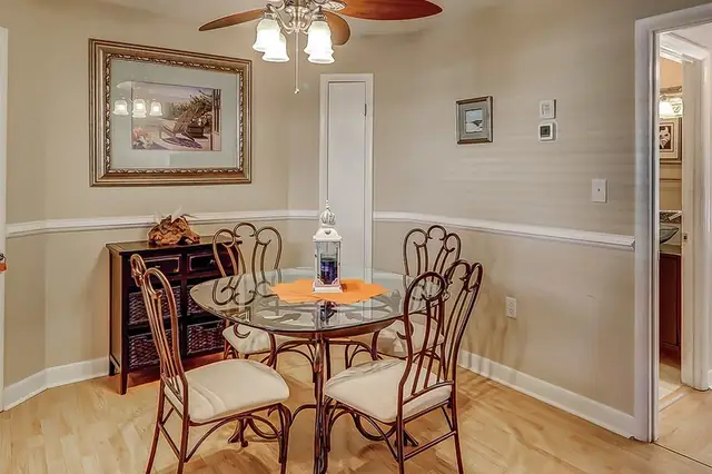 Dining area at Hilton Head Resort 4129