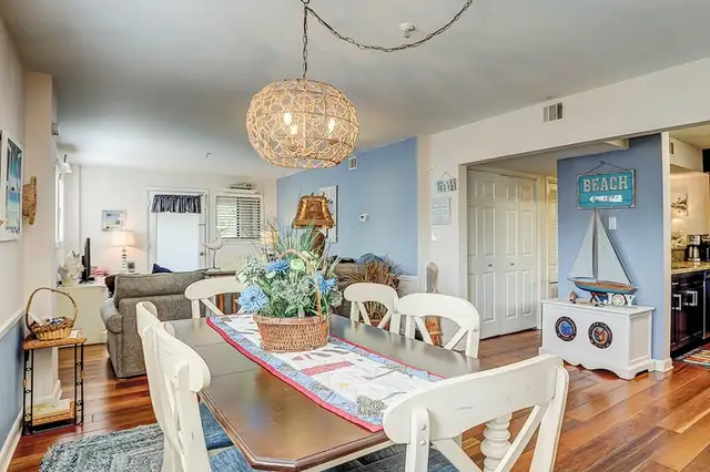 Dining area at Hilton Head Resort 4230