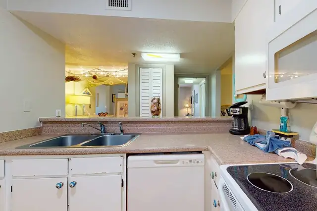 Kitchen at Hilton Head Resort 4401