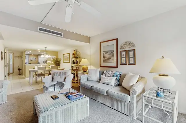 Living room at Island Club 107