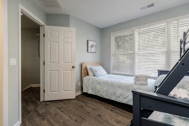 Photo 9 of Ocean Breeze 42