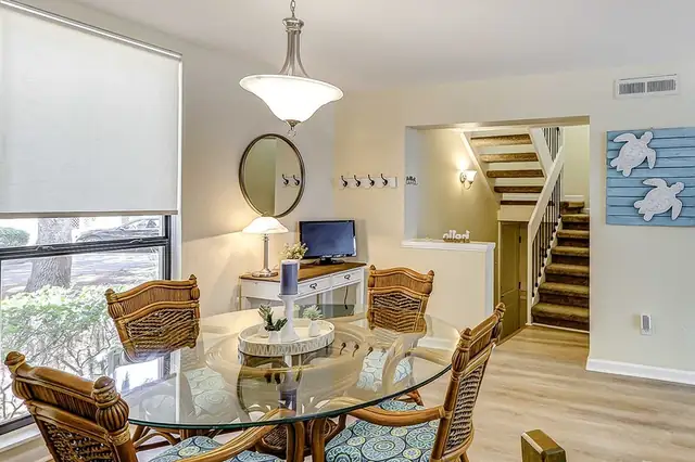 Dining area at Seascape Villas 3043