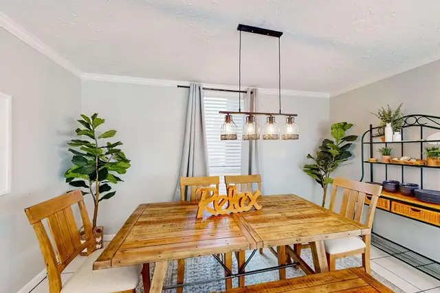 Dining area at Seascape Villas 3205
