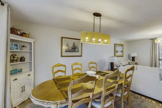 Dining area at Seascape Villas 3207