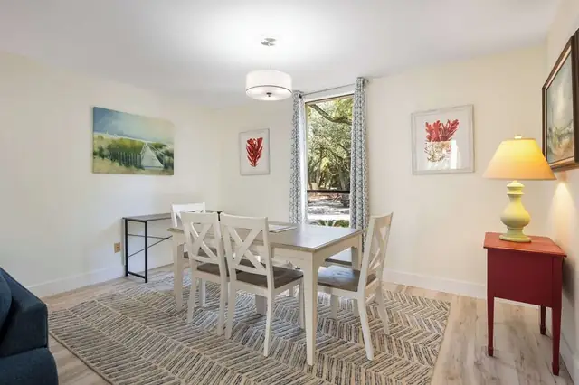 Dining area at Seascape Villas 3215