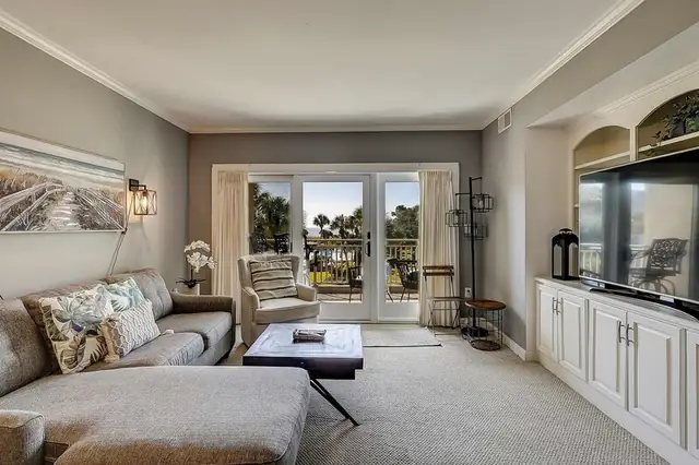 Living room at Shorewood Villas 236