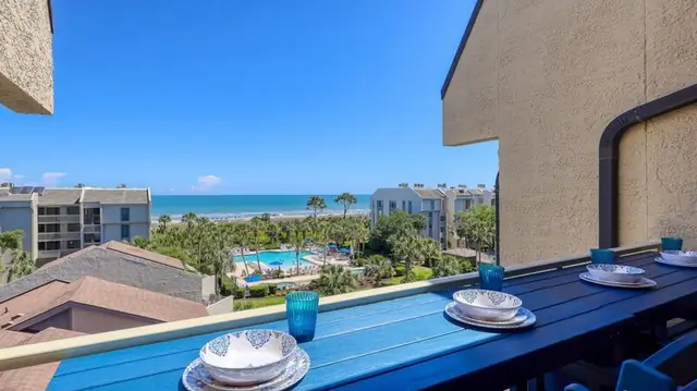 Balcony at Shorewood Villas 531
