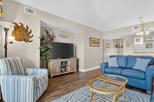 Living room at Shorewood Villas 338
