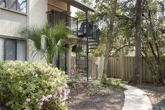 Outside at Springwood Villas 15