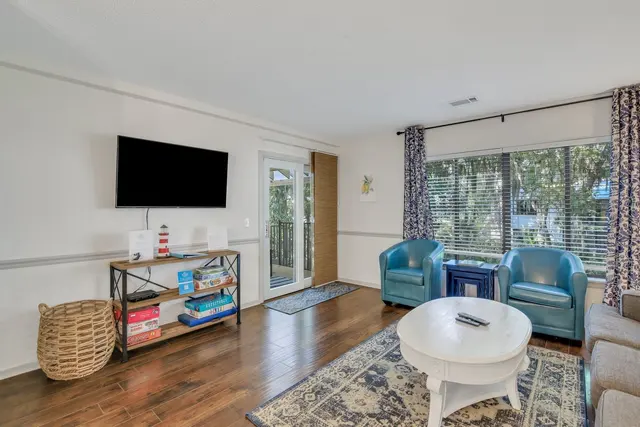 Living room at Springwood Villas 15