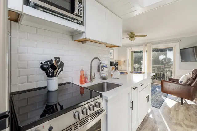 Kitchen at The Breakers 127