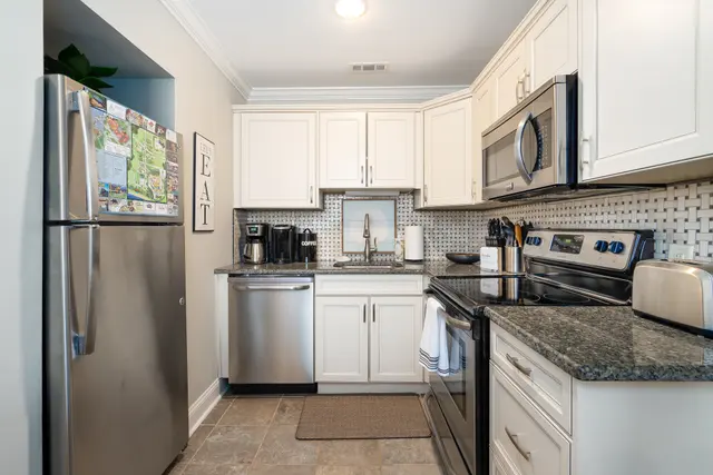 Kitchen at The Breakers 319
